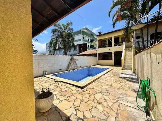 Casa / Sobrado para Venda em Bertioga/SP Maitinga 5 Quartos