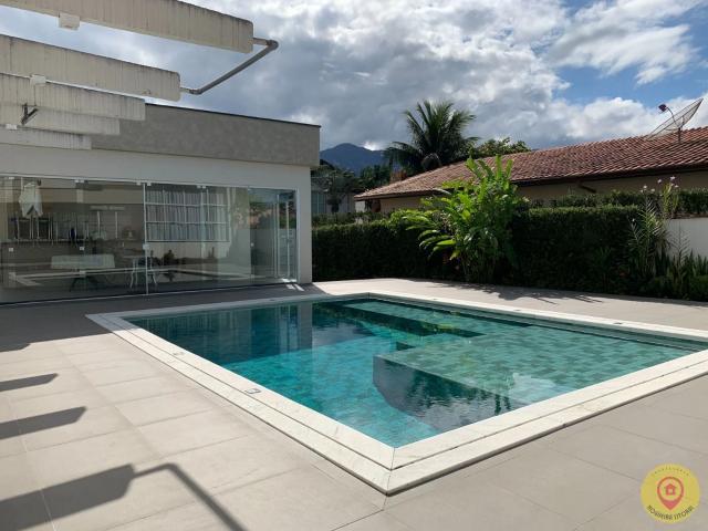 Casa / Sobrado para Venda em Bertioga/SP Boraceia 4 Quartos
