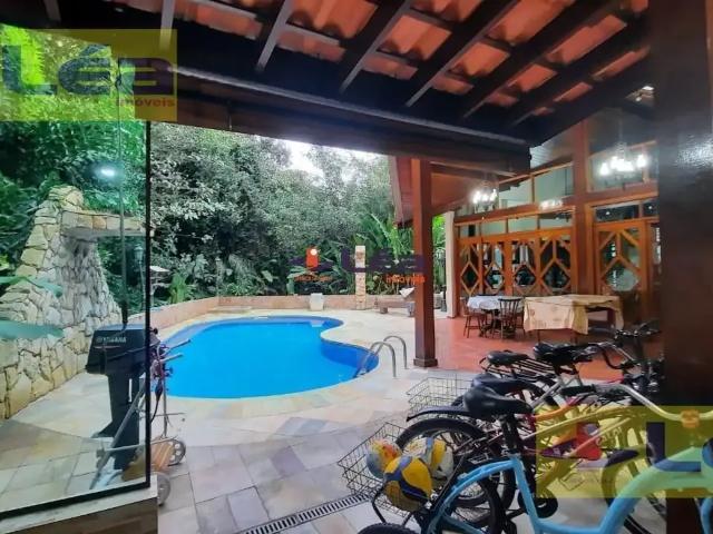 Casa / Sobrado para Venda em Bertioga/SP Guaratuba 4 Quartos