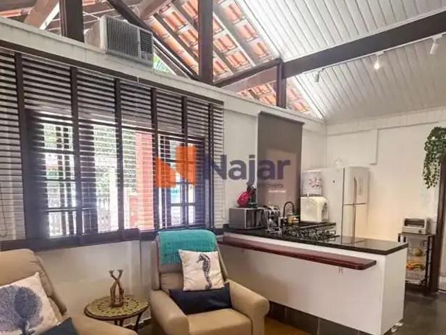 Casa / Sobrado para Venda em Bertioga/SP Guaratuba 5 Quartos