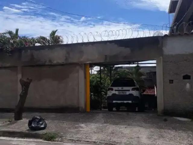 Casa / Sobrado para Venda em Betim/MG Niterói 4 Quartos