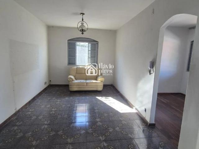 Casa / Sobrado para Venda em Betim/MG Bom Retiro 4 Quartos