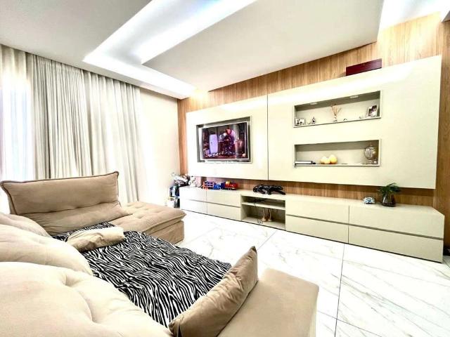 Casa / Sobrado para Venda em Betim/MG Guarujá Mansões 3 Quartos