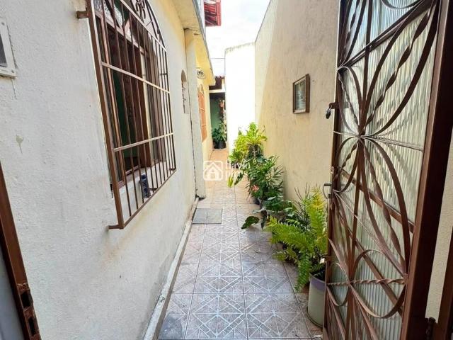 Casa / Sobrado para Venda em Betim/MG Jardim das Alterosas 1ª Seção 3 Quartos
