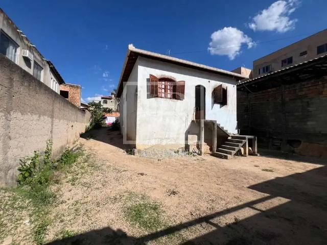 Casa / Sobrado para Venda em Betim/MG Ponte Alta 3 Quartos