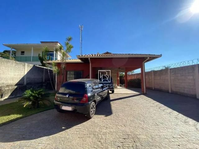 Casa / Sobrado para Venda em Betim/MG Quintas do Godoy 4 Quartos