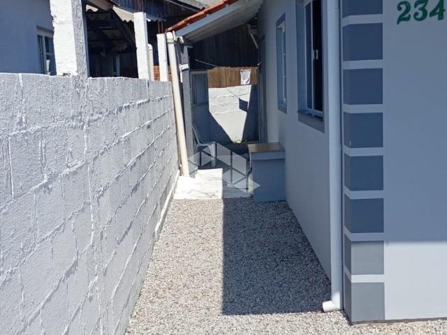 Casa / Sobrado para Venda em Biguaçu/SC Centro 2 Quartos