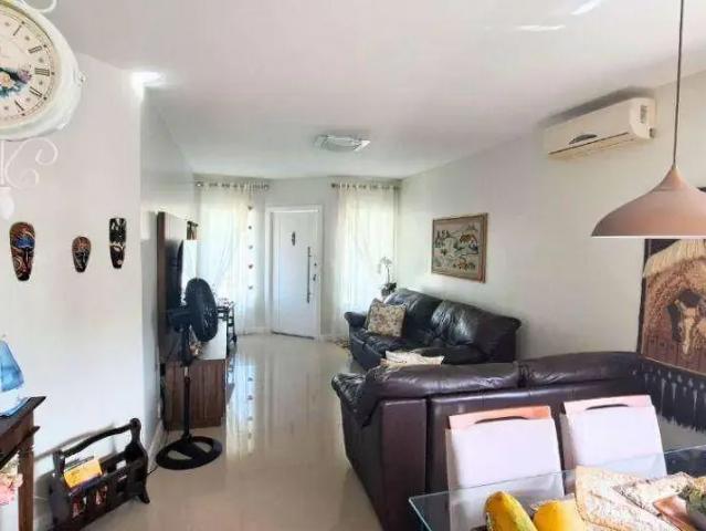 Casa / Sobrado para Venda em Biguaçu/SC Centro 4 Quartos