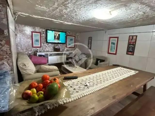 Casa / Sobrado para Venda em Biguaçu/SC Bom Viver 4 Quartos