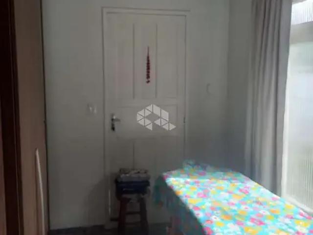 Casa / Sobrado para Venda em Biguaçu/SC Fundos 2 Quartos