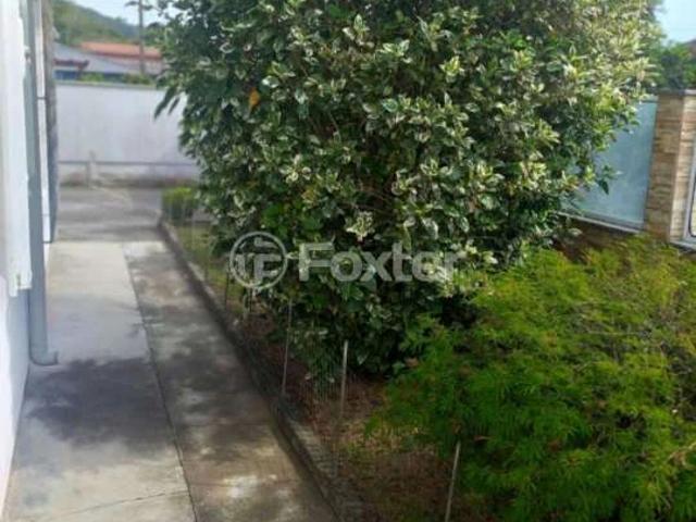 Casa / Sobrado para Venda em Biguaçu/SC Fundos 2 Quartos