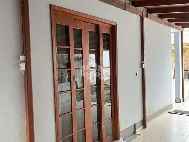 Casa / Sobrado para Venda em Biguaçu/SC Fundos 3 Quartos