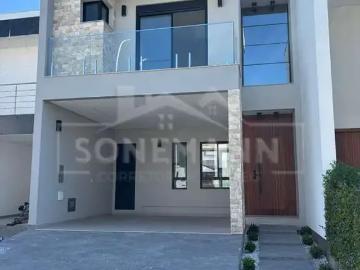 Casa / Sobrado para Venda em Biguaçu/SC Fundos 3 Quartos