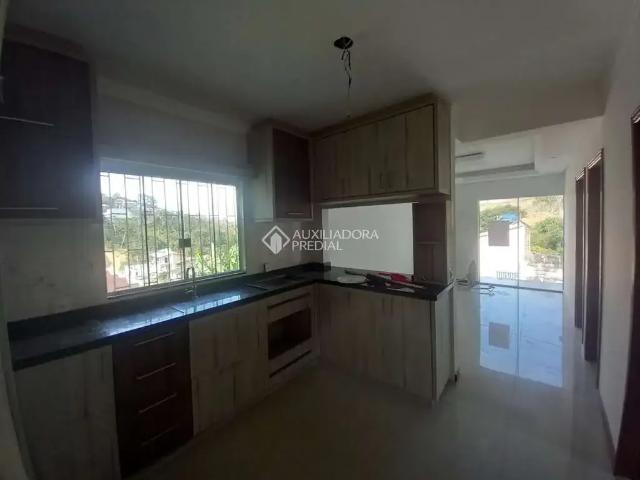 Casa / Sobrado para Venda em Biguaçu/SC Fundos 3 Quartos