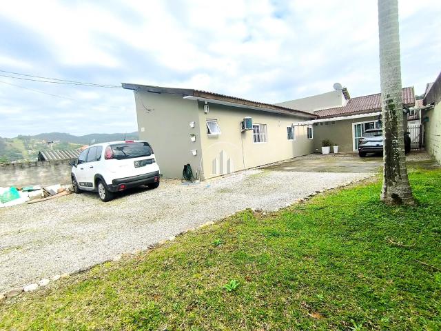 Casa / Sobrado para Venda em Biguaçu/SC Jardim Janaina 3 Quartos