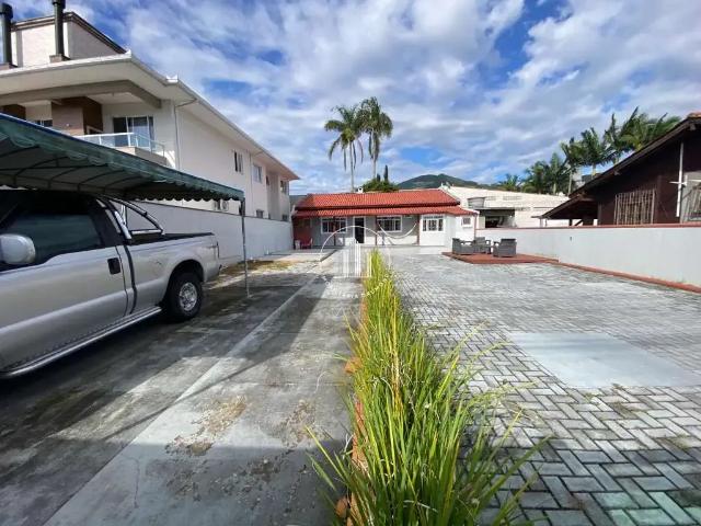 Casa / Sobrado para Venda em Biguaçu/SC Rio Caveiras 2 Quartos