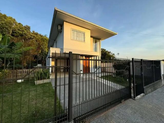 Casa / Sobrado para Venda em Biguaçu/SC Rio Caveiras 3 Quartos
