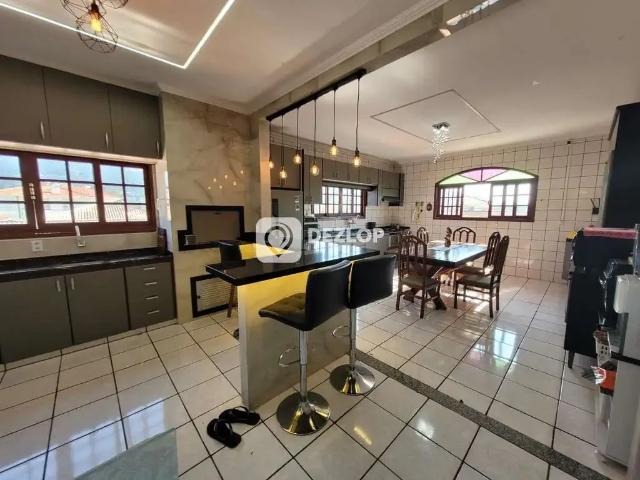 Casa / Sobrado para Venda em Biguaçu/SC Rio Caveiras 4 Quartos