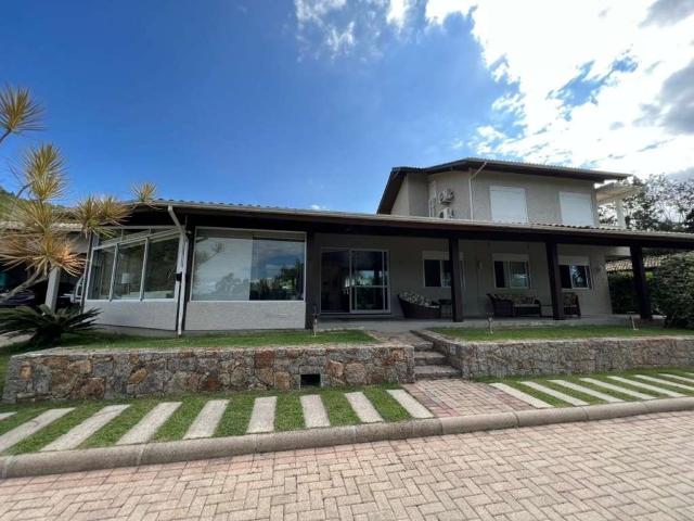 Casa / Sobrado para Venda em Biguaçu/SC Tijuquinhas Guaporanga 4 Quartos