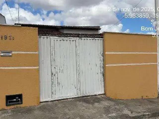 Casa / Sobrado para Venda em Bom Jesus/RN Centro 2 Quartos