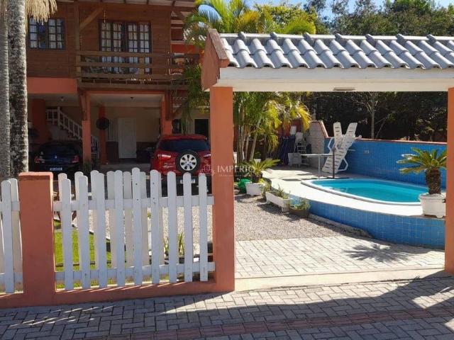 Casa / Sobrado para Venda em Bombinhas/SC Bombas 6 Quartos