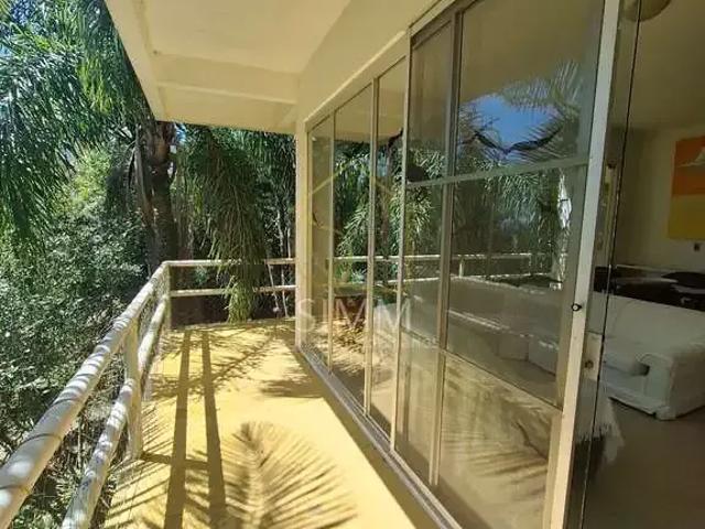 Casa / Sobrado para Venda em Bombinhas/SC Canto Grande 3 Quartos