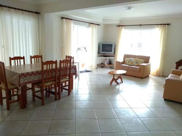 Casa / Sobrado para Venda em Bombinhas/SC Centro 3 Quartos
