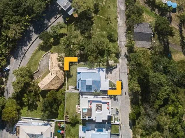 Casa / Sobrado para Venda em Bombinhas/SC Centro 3 Quartos