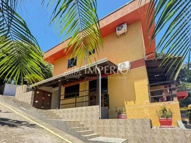 Casa / Sobrado para Venda em Bombinhas/SC Centro 24 Quartos