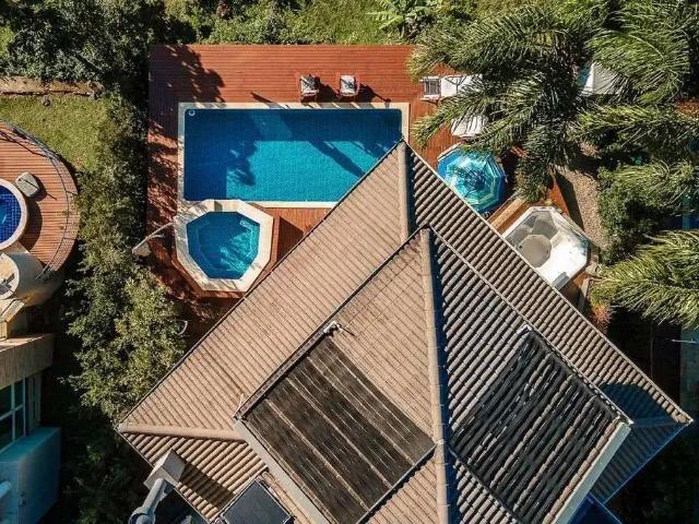 Casa / Sobrado para Venda em Bombinhas/SC Centro 7 Quartos