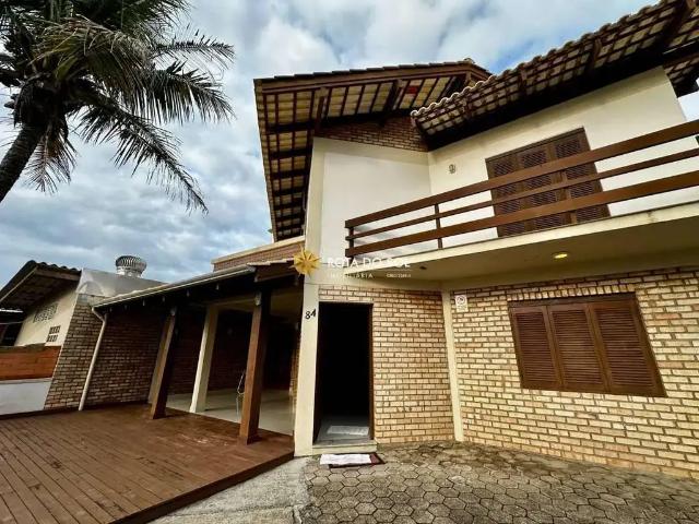 Casa / Sobrado para Venda em Bombinhas/SC Centro 4 Quartos