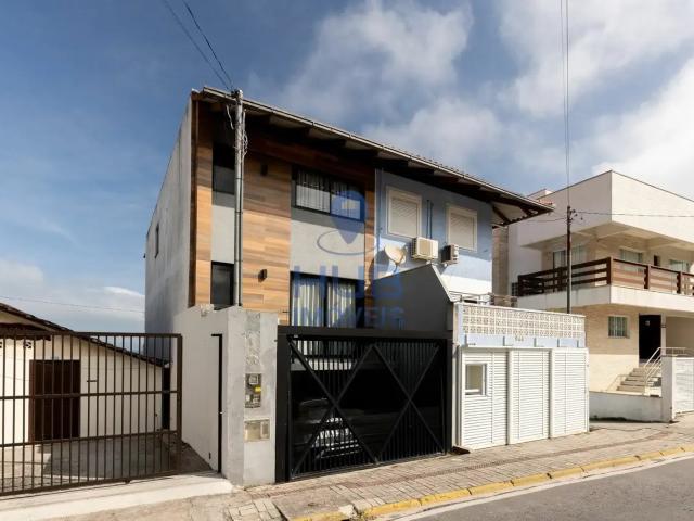 Casa / Sobrado para Venda em Bombinhas/SC Morrinhos 2 Quartos