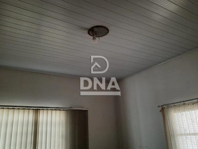 Casa / Sobrado para Venda em Botucatu/SP Centro 5 Quartos
