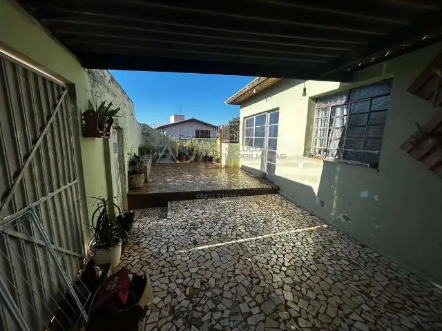 Casa / Sobrado para Venda em Botucatu/SP Jardim Bom Pastor 6 Quartos