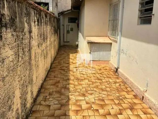 Casa / Sobrado para Venda em Botucatu/SP Jardim Central 3 Quartos