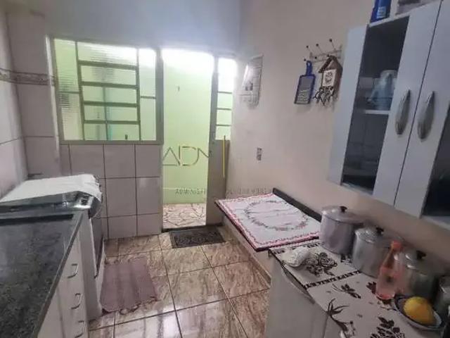Casa / Sobrado para Venda em Botucatu/SP Parque Santa Inês 4 Quartos