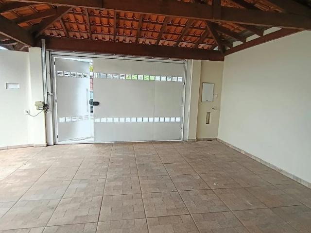 Casa / Sobrado para Venda em Botucatu/SP Residencial Vila Di Capri 2 Quartos