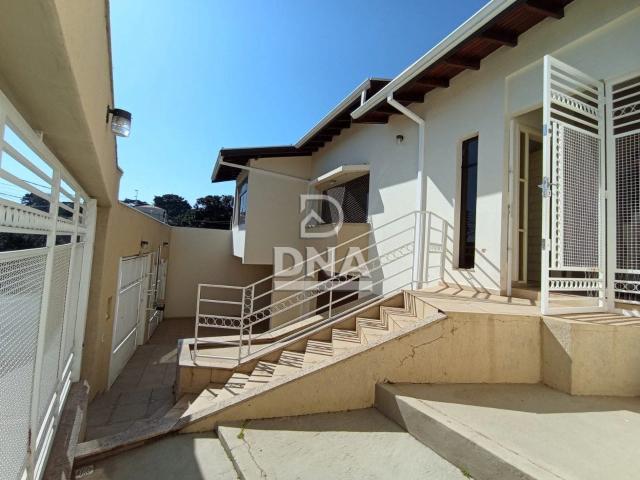 Casa / Sobrado para Venda em Botucatu/SP Vila Cidade Jardim 3 Quartos