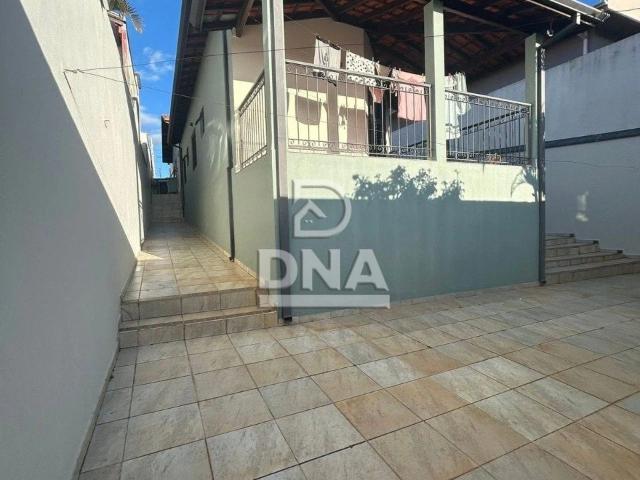 Casa / Sobrado para Venda em Botucatu/SP Vila Assumpção 3 Quartos