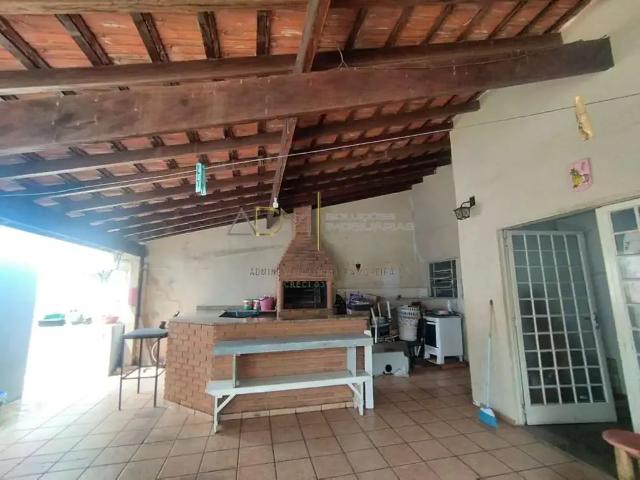 Casa / Sobrado para Venda em Botucatu/SP Vila Pinheiro Machado 3 Quartos