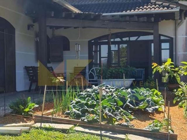 Casa / Sobrado para Venda em Blumenau/SC Nova Esperança 4 Quartos