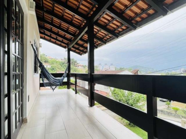 Casa / Sobrado para Venda em Blumenau/SC Nova Esperança 4 Quartos