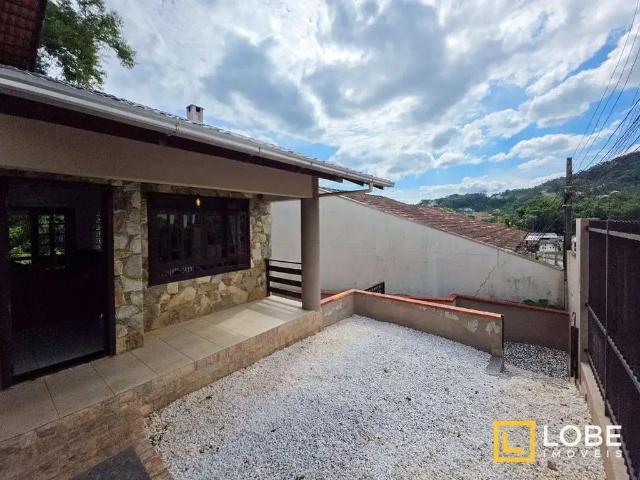 Casa / Sobrado para Venda em Blumenau/SC Água Verde 3 Quartos