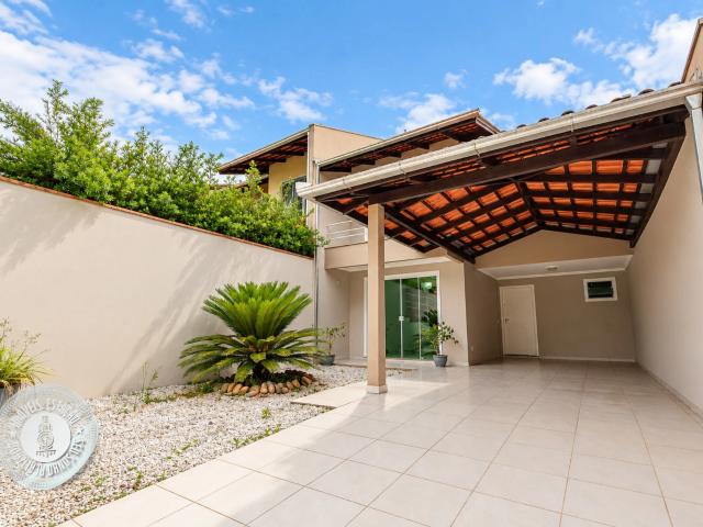 Casa / Sobrado para Venda em Blumenau/SC Água Verde 3 Quartos
