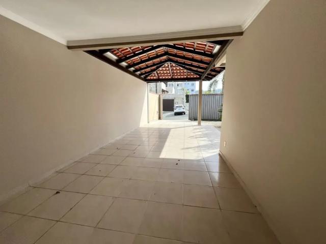 Casa / Sobrado para Venda em Blumenau/SC Água Verde 3 Quartos