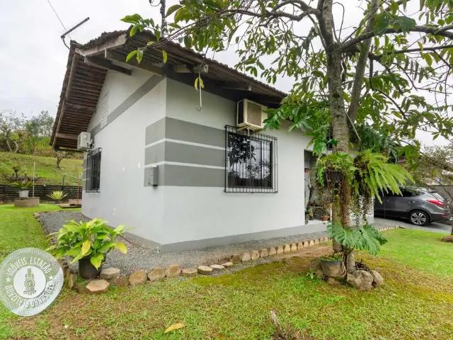 Casa / Sobrado para Venda em Blumenau/SC Água Verde 3 Quartos