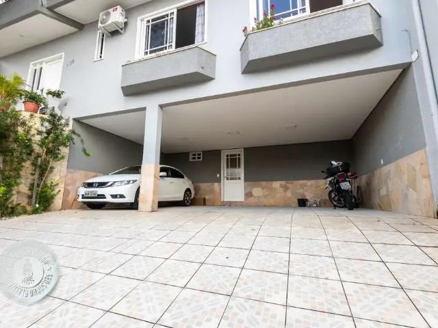 Casa / Sobrado para Venda em Blumenau/SC Água Verde 4 Quartos