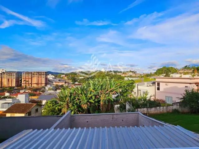 Casa / Sobrado para Venda em Blumenau/SC Asilo 2 Quartos