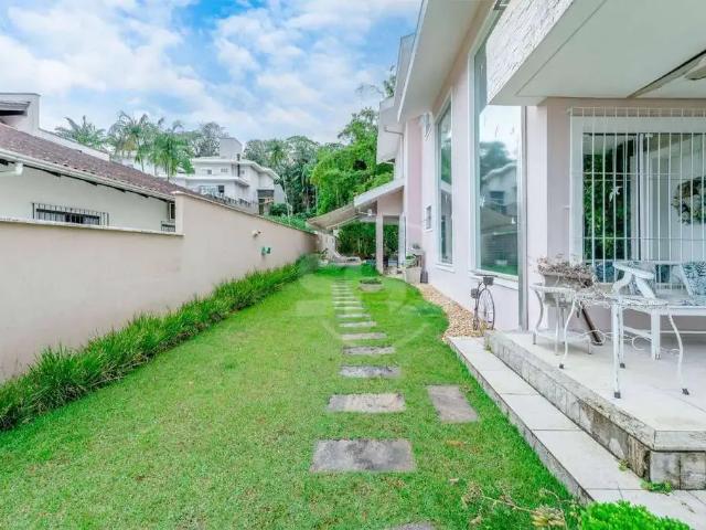 Casa / Sobrado para Venda em Blumenau/SC Asilo 3 Quartos