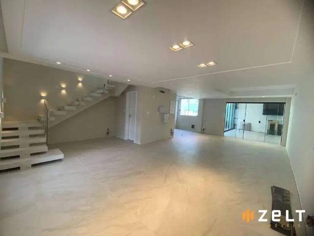 Casa / Sobrado para Venda em Blumenau/SC Boa Vista 4 Quartos
